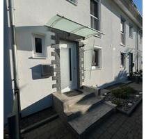 Modernes Reihenmittelhaus in Uhingen, mit Garten, optinal Garage