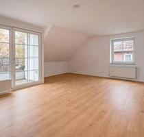 Helle 4-Zimmer Maisonette mit neuer Küche & Balkon - Stade