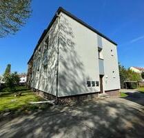 Wohntraum im Dachgeschoss auf 55 m², mit Klimaanlage und Einbauküche unweit des großen Goitzschesees - Bitterfeld-Wolfen