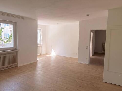 Foto - **FRISCH RENOVIERT** Helle 4-Zimmer-Wohnung mit BALKON in Solingen