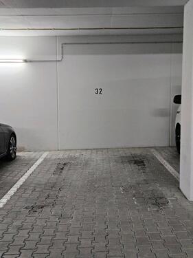 Foto - Tiefgaragenstellplat zw. FriedrichstraßeHofgarten