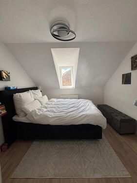 Foto - Dachgeschoßwohnung in Wiesbaden zur Miete