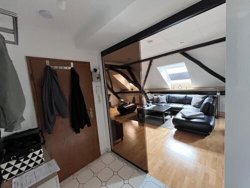 Foto - Helle 4-Zimmer-Wohnung in gepflegtem 5-Parteienhaus