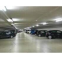 Tiefgarage Stellplatz direkt vorm Bahnhof Ahrensburg Gartenholz