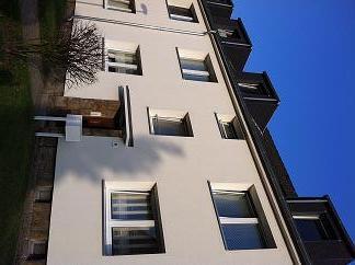 Foto - Bei VIVAWEST die Sonnenstrahlen auf dem eigenen Balkon genießen.