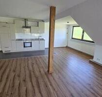 Hochwertige 3 Zimmer Wohnung mit großer Dachterasse inkl. EBK + Stellplatz - ab sofort verfügbar - Horn-Bad Meinberg