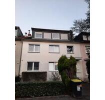 Helle Dachgeschosswohnung in Köln Longerich
