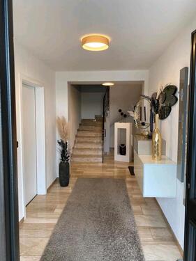 Foto - Wohnhaus in ruhiger Lage - 395.000,00 EUR Kaufpreis,