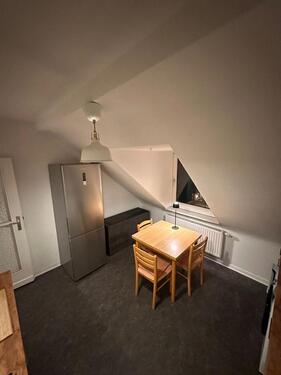 Foto - 2 Zimmer Dachgeschoßwohnung zur Miete in Düsseldorf