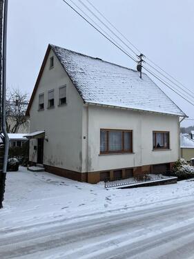 Foto - Freistehendes Haus im Hunsrück - 82.000,00&nbsp;EUR Kaufpreis, ca.&nbsp; 97,00&nbsp;m&sup2;