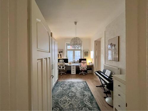 Foto - Modernisierte 3-Zimmer Altbau-Wohnung mit Balkon in zentraler Lage - 41061 Mönchengladbach