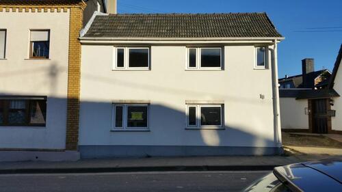 Foto - Sanierungsbedürftiges Haus in Grafschaft-Gelsdorf