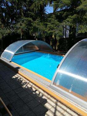 Foto - Freistehendes Einfamilienhaus mit Pool, Garten & Garage in Karben