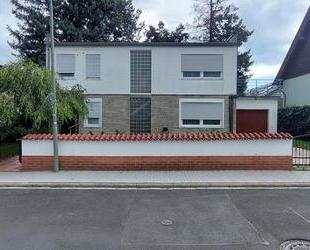Freistehendes EFH 129 m²,500 m² Grundstück,Pool,Garage,Petterweil - Karben