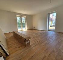 Exklusive Neubau-EG-Wohnung - Aufzug, TG, EBK - energieeffizient - Norderstedt