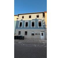 Dreifamilienhaus zu mieten - 1.300,00&nbsp;EUR Kaltmiete, ca.&nbsp; 200,00&nbsp;m&sup2; in Friedrichsthal (PLZ: 66299)