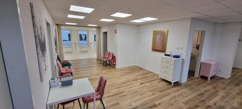 Foto - 150qm² Praxis- oder Bürofläche - 2.527,00 EUR Kaltmiete,