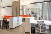 Foto - Schreibtische, Workspace und Team Office im Loft - All-in-Miete