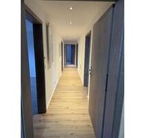 TOP-Sanierte 5-Zimmer Wohnung in Oberkotzau