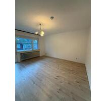 Schöne 2 Zimmer Wohnung zu vermieten - Solingen