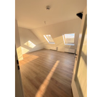 [VAC-14075] - Frisch renovierte Dachgeschoss Wohnung in Hannover!