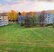 Wohnung mit Küche , Balkon und schön im grünen - Essen Stadtbezirk VI