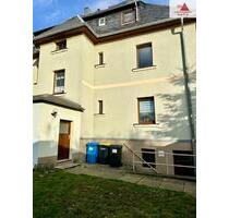 Moderne Dachgeschoss-Maisonette-Wohnung in zentraler Ortslage von Zwönitz!!