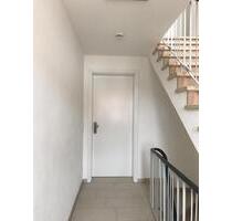 Komfortable 3 Zimmer-Wohnung mit Balkon - Wertingen