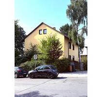 Helle 4-Zimmer Wohnung mit Balkon - Hof Altstadt