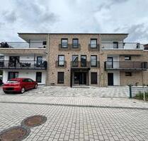 Neubaukomfort im Erdgeschoss: 4 Zimmer, 2 Balkone & Stellplatz - Salzgitter