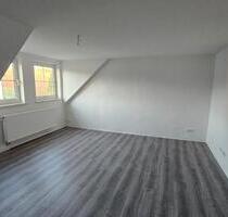 *** helle 2-Raum Dachgeschosswohnung mit Wohlfühlgarantie *** - Marienberg