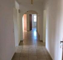 Schöne,helle,neu renovierte und sanierte 4-Zimmerwohnung,115 qm - Deggendorf