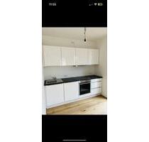 Laichingen: Moderne Terrassenwohnung im EG mit EBK und TG - Ulm Donautal