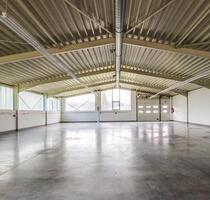 All-Inclusive für Ihr Gewerbe: Halle mit Starkstrom & Druckluftinstallation in Wegberg - Arsbeck!