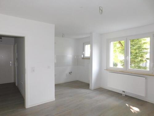 Foto - Frisch renovierte 2-Zi-Whg. mit Terrasse im ruhigen u. grünen Holthausen