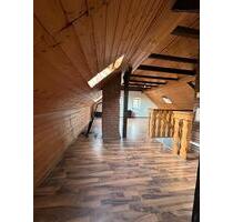 Ab sofort bezugsfrei! Helle Dachgeschoss Wohnung zu vermieten. - Mülheim an der Ruhr Menden-Holthausen