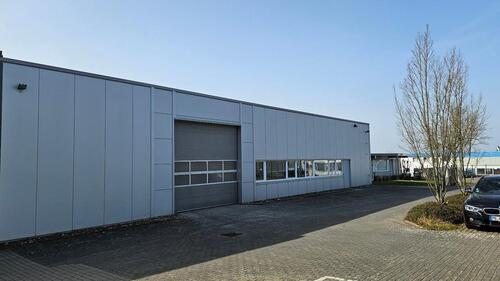 Foto - Top Gewerbehalle und Bürogebäude
