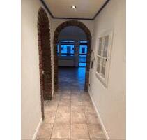 4-Zimmer-Wohnung mit Terrasse & Garage in Bergheim-Zieverich - Grevenbroich Neuenhausen