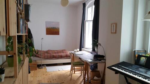 Foto - Möblierte sanierte Altbauwohnung in Neukölln - befristet