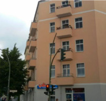 Bezugsfreie 2-Zimmer-Altbauwohnung in Friedrichshain - Berlin Friedrichshain-Kreuzberg