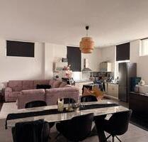 Wohnung Offenbach 2 Zimmer 105 qm 8,5k Übername Möbel !!!!!!!! - Offenbach am Main