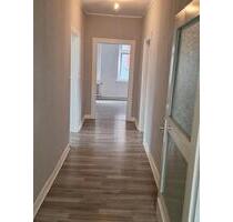 Schöne 4 Zimmer Küche Bad renovierte Wohnung zu vermieten - Hann. Münden