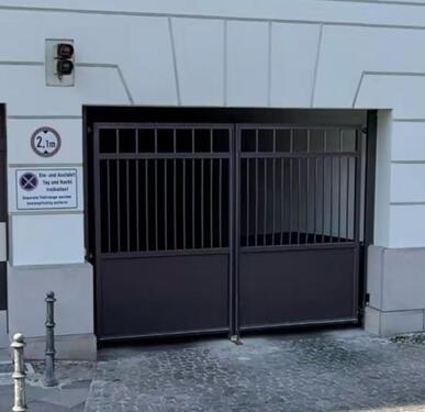 Foto - Sicher Parken direkt am Kudamm - 250,00 EUR Miete,