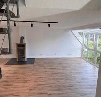 Helle Oberwohung mit Garage und Terrasse in Roffhausen - Schortens