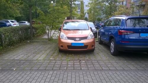 Foto - Vermiete ab Dezember einen Außenstellplatz für PKW