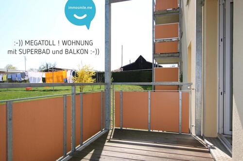 Foto - 3-Raum • Tageslichtbad mit Wanne • am Heimgarten • Balkon • Top-Preis! • Fussbodenheizung
