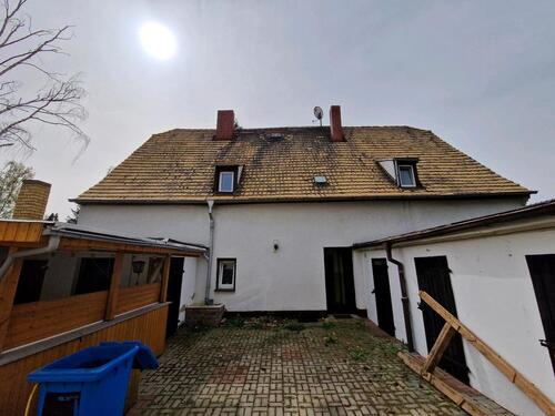 Foto - Haus mit zwei großen Wohnungen plus Ausbaureserve