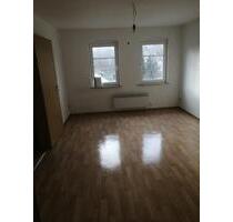 kleine 1,5 Zimmer DG Wohnung - 150,00&nbsp;EUR Kaltmiete, ca.&nbsp; 33,00&nbsp;m&sup2; in Waldheim (PLZ: 04736)