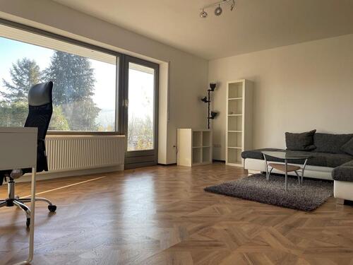 Foto - Neu renovierte, helle 75m² Wohnung, möbliert mit Terrasse