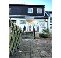 Schönes 5-Zimmer-Reihenhaus mit Einbauküche, Fußbodenheizung etc. - Berlin Spandau